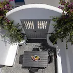 Alexandros Central Suites, Mykonos Town, With Shared Rooftop Terrace